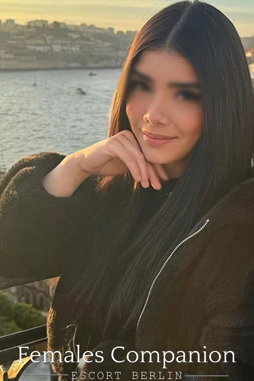 Romanian Escort Lady in Berlin