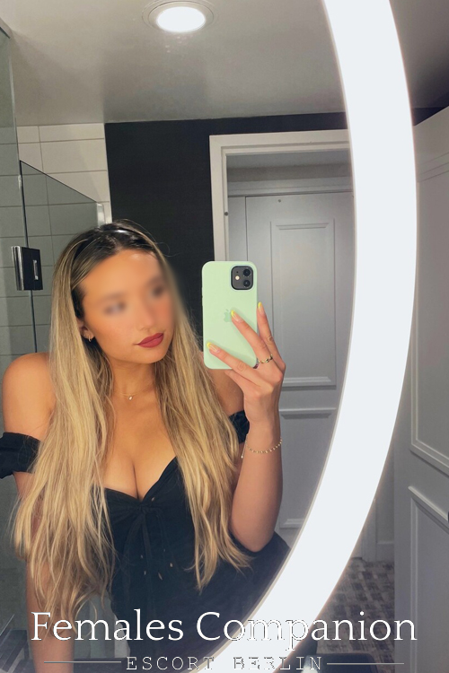 Austrian Escort Girl in Berlin