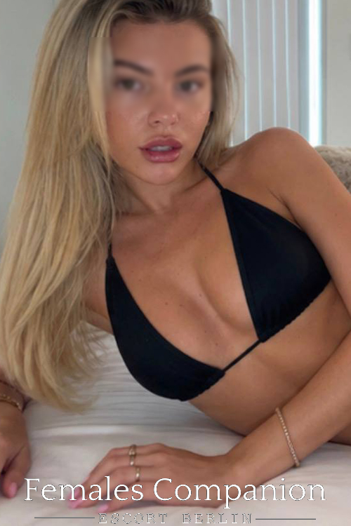 Porn Star Escort Girl In Berlin